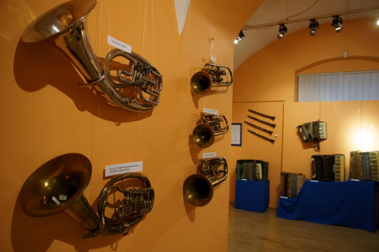 Instrumenty muzyczne - fragment ekspozycji